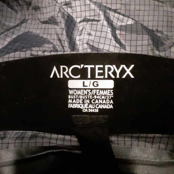 Arc'teryx Alpha SV Jacket - Picture 3 of 5